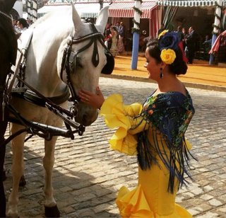 Vestido amarillo flamenca con volantes