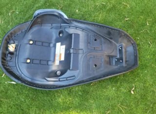Asiento Suzuki Burgman 125/200 (2006)