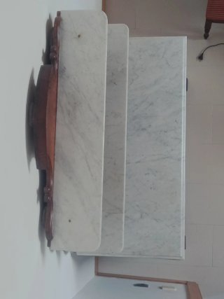 Aparador antiguo madera y mármol
