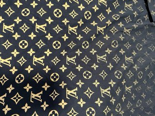 Camiseta Louis Vuitton Gradient (MANCHA LIGERA)