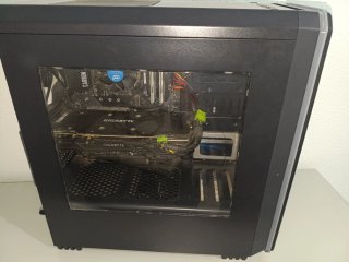 Torre PC Sobremesa Negra