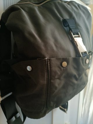 Mochila Zara Verde Oliva y Dorada