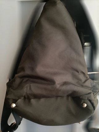 Mochila Zara Verde Oliva y Dorada