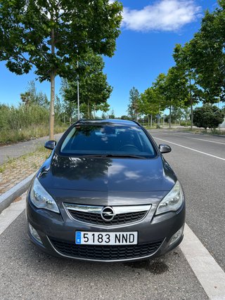 Opel Astra 2011
