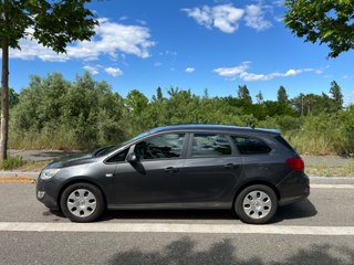 Opel Astra 2011