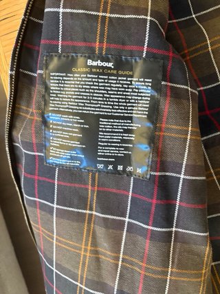 Chaqueta Barbour Classic Beaufort Marrón