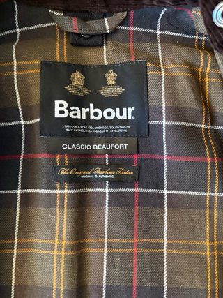 Chaqueta Barbour Classic Beaufort Marrón