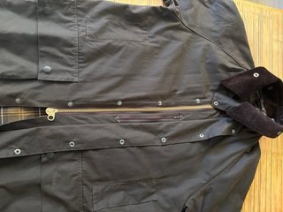 Chaqueta Barbour Classic Beaufort Marrón