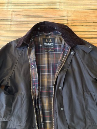 Chaqueta Barbour Classic Beaufort Marrón