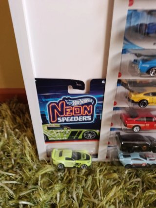 Hot Wheels Coches y estánte Negociable