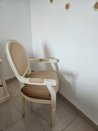 Poltrona stile Luigi XVI vintage crema