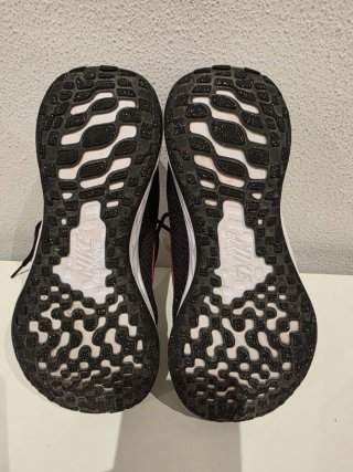Zapatillas Nike Negras y Rosas