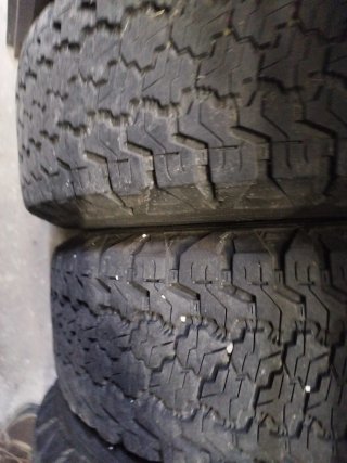 Neumáticos 225/75 R15
