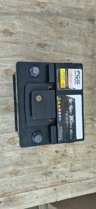 Batería Coche FQS 12V 45Ah 380A