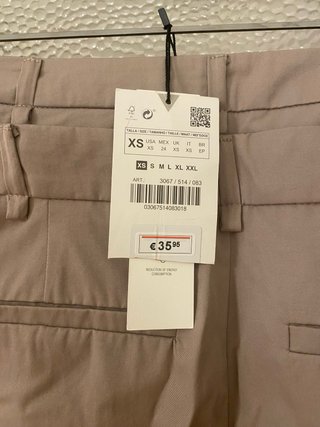 Pantalón tiro alto beige