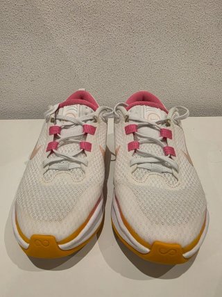 Zapatillas Nike Blancas y Rosas