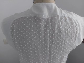 Blusa Mango Gasa Plumetti Beige