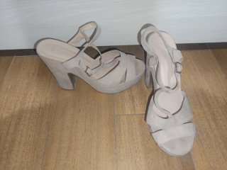 Sandalias Tulipan Beige Tacon Plataforma