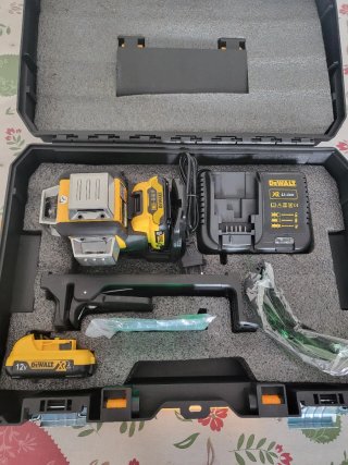 Nivel Láser DeWalt 3D-4D