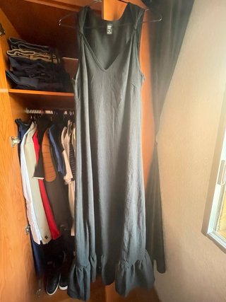 Vestido negro atemporal