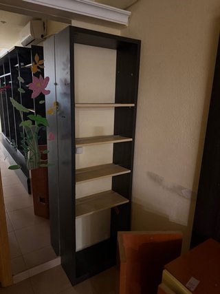 Mueble expositor tienda ropa