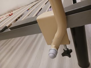 Barrera seguridad cama persona mayor