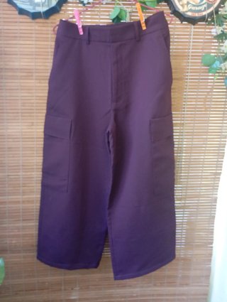 Pantalón cargo granate
