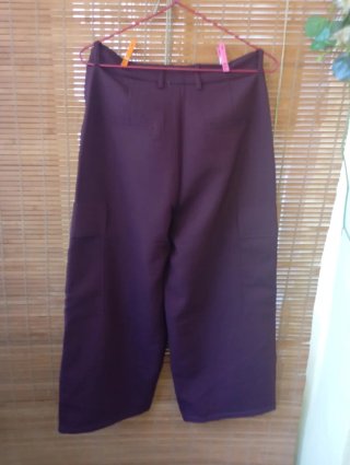 Pantalón cargo granate