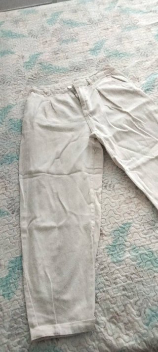 Pantaloni bianchi