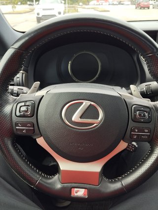 Lexus IS 300h F Sport