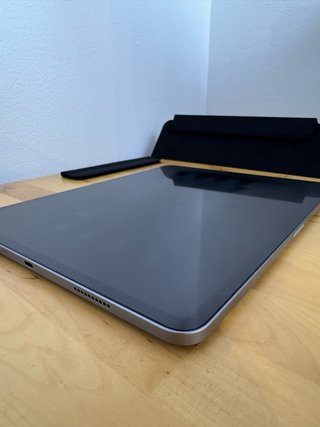 iPad Pro 12.9" M2 · 256GB · Impecable