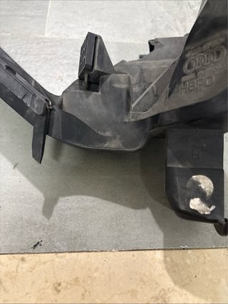 Supporto Faro Destro Audi Originale audi q5 2022