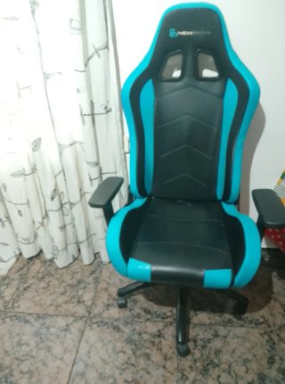 Silla Gaming Newskill Negra y Turquesa