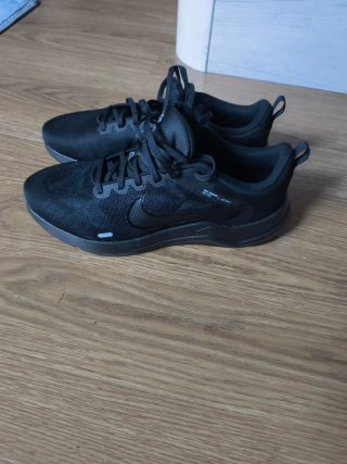 Nike Downshifter 12 Zapatillas Negras