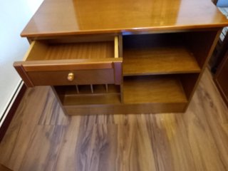 MUEBLE PARA LA TELE DE MADERA MACIZA