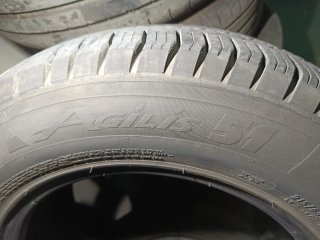 Michelin 215/65R16C 106/104T Neumático
