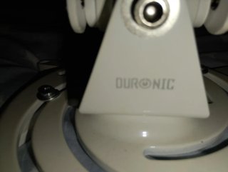 Soporte proyector Duronic blanco universal