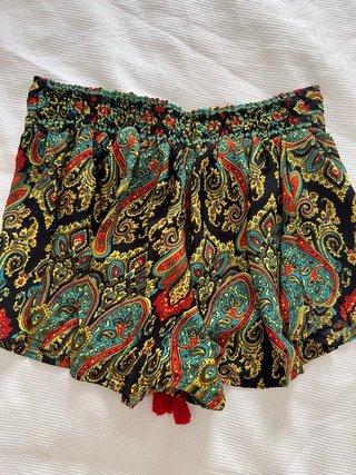 Pantalón corto seda estampado nuevo
