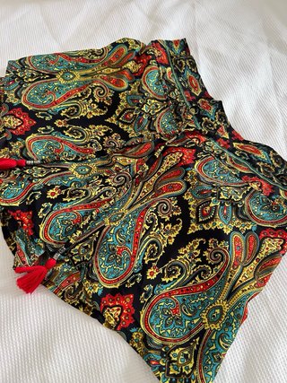 Pantalón corto seda estampado nuevo