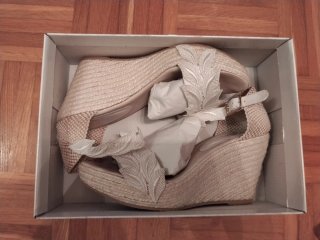 Sandalias Carmenchu Novia Blancas Talla 38.