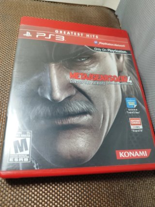 Metal Gear Solid 4 PS3 Guns of the Patriots