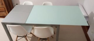 Mesa de comedor cristal y metal gris
