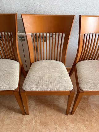 Comedor extensible madera + 4 sillas