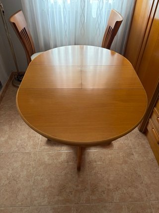 Comedor extensible madera + 4 sillas