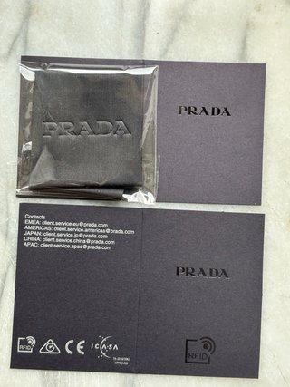 Occhiali da sole Prada neri