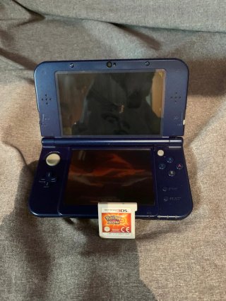Nintendo 3DS XL + Pokémon Sol