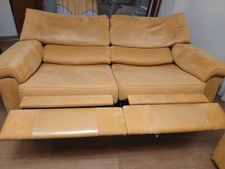 Sofá modular amarillo de tela
