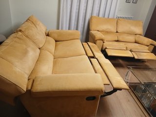 Sofá modular amarillo de tela