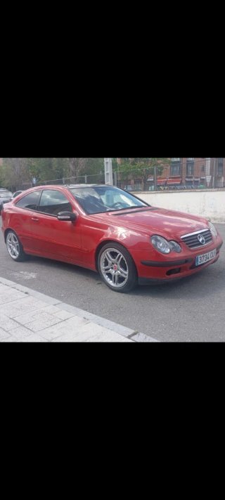 Mercedes-Benz Clase C 2004