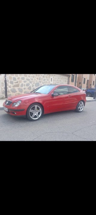 Mercedes-Benz Clase C 2004